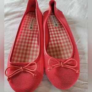 AMERICAN EAGLE Soft Mesh Bow Front Slip-on Flats In Salmon Size 7